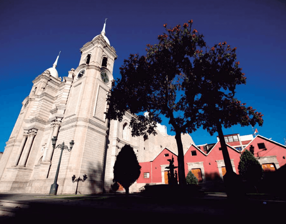 Church of Santo Domingo - Lugar turístico en Moquegua, Perú
